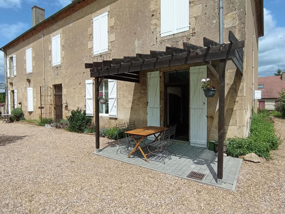 Château Latour Fours  Exterior foto